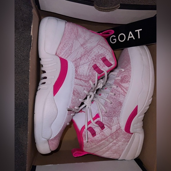 Air jordan 12 (GS) - Picture 1 of 4